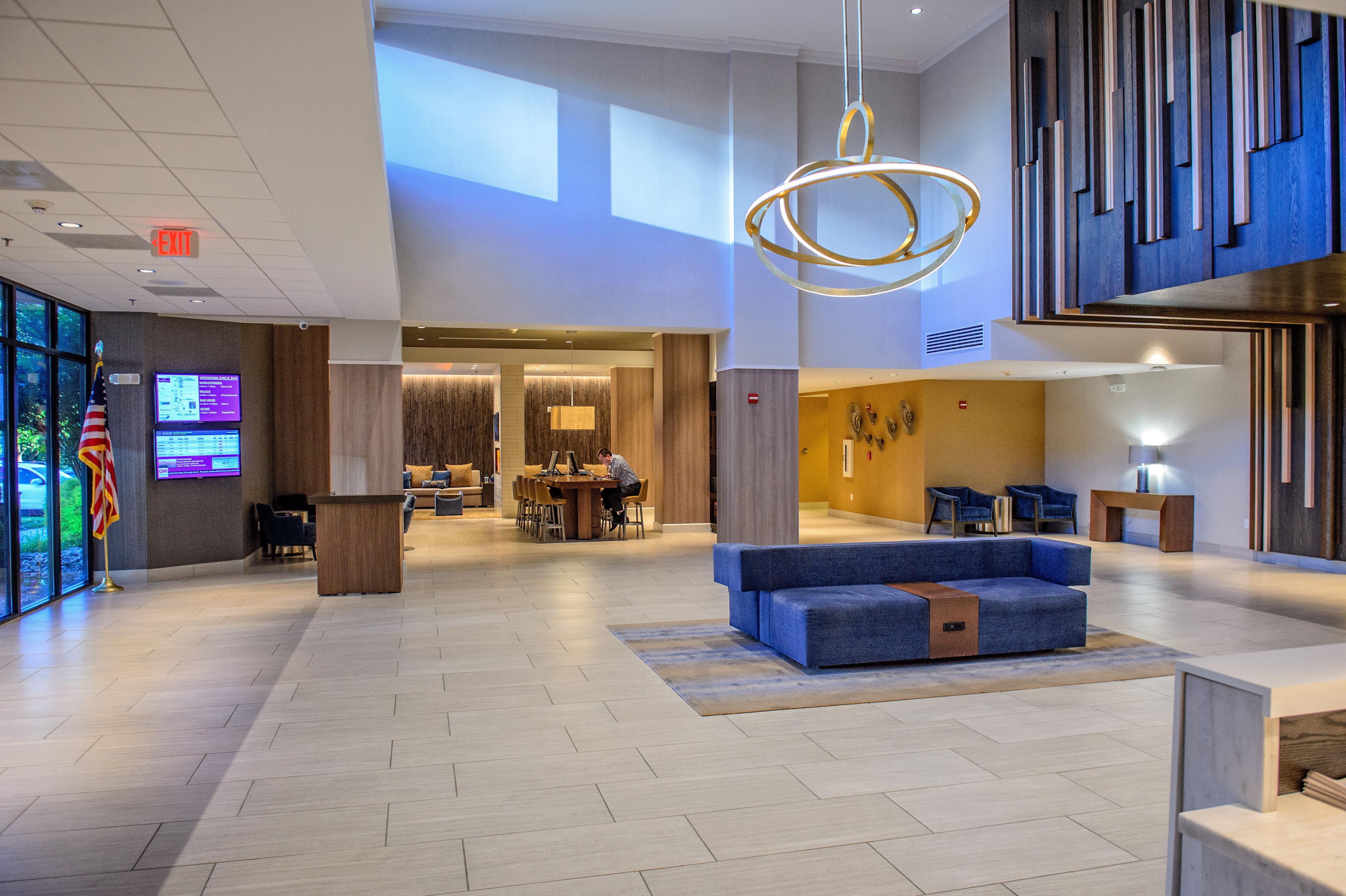 Crowne Plaza Dulles Airport By Ihg Hotel Herndon Exterior photo